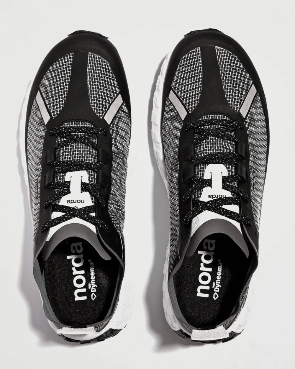 Norda Run 001 Black & White Woven Best