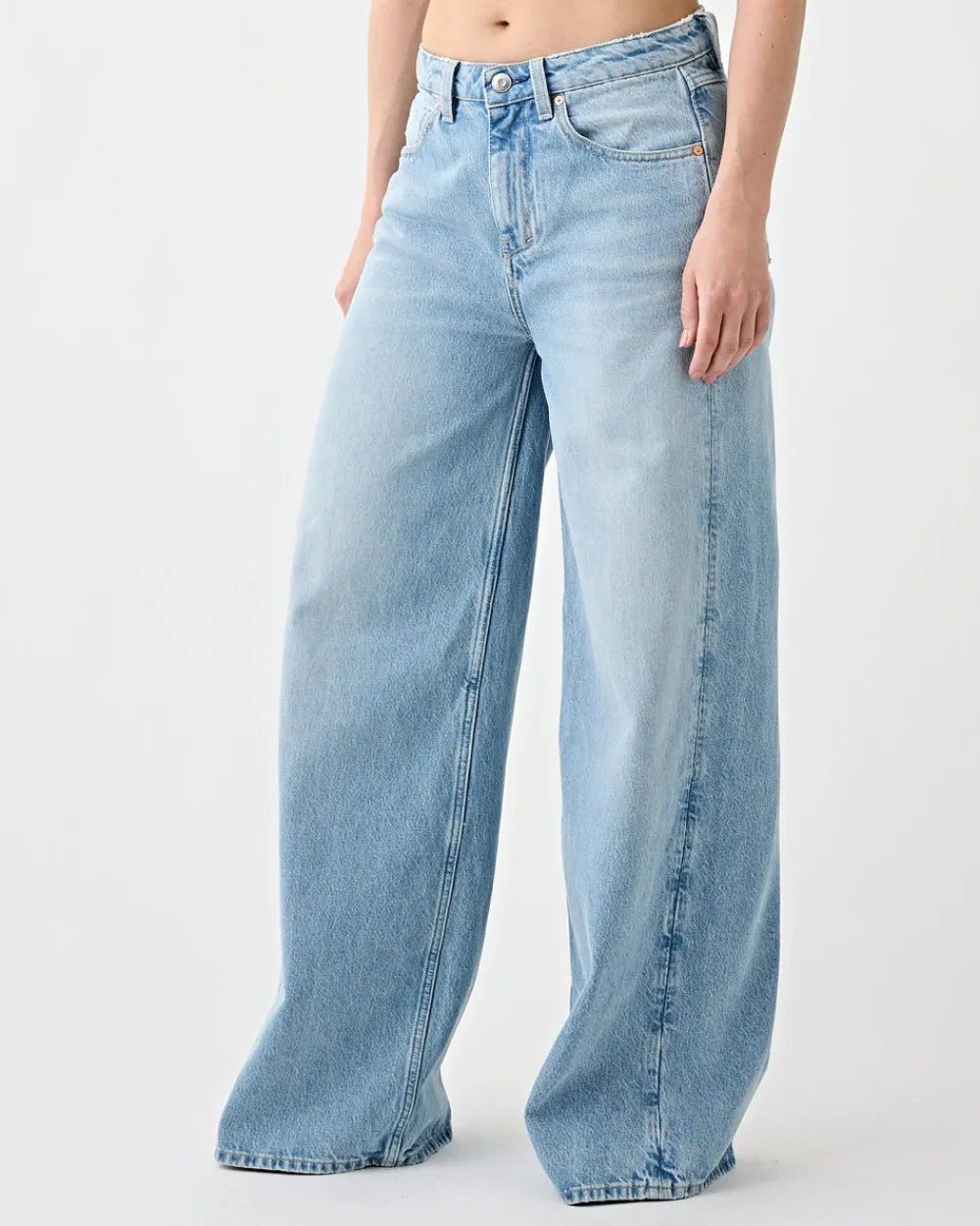 Tenue. Bella Jeans Reno Hot