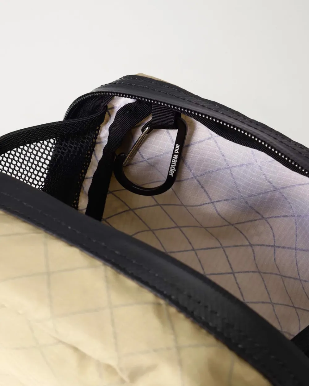 and wander ECOPAK Shoulder Pouch Beige Sale