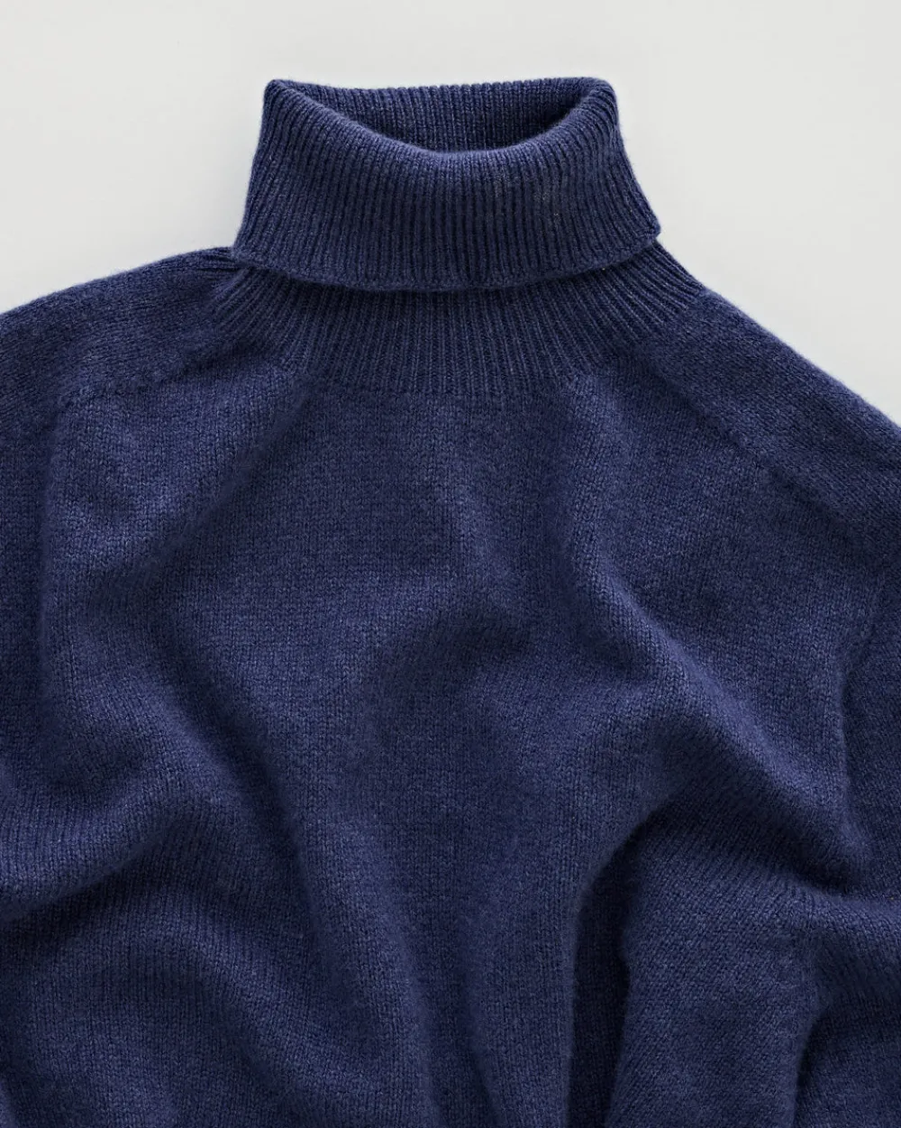 Tenue. Newman Turtleneck Denim Hot
