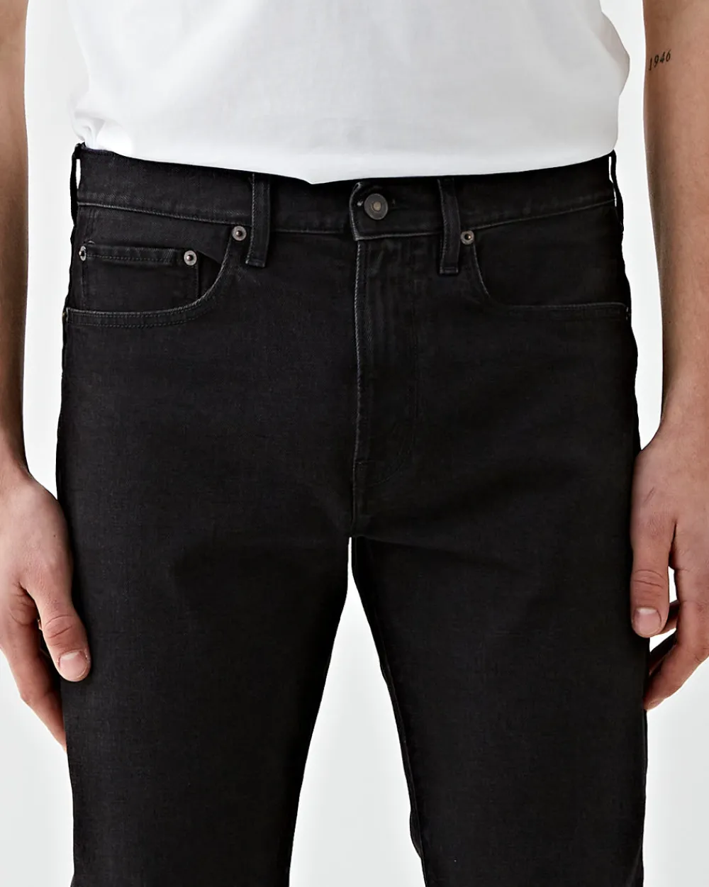 Jeanerica TM005 Tapered Fit Black 2 Weeks Online